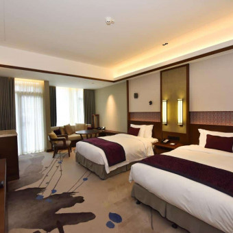 Wulingyuan Crowne Plaza 5*