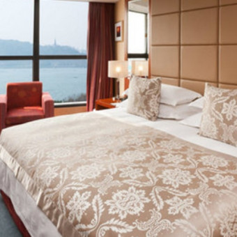 Merchant Marco Edgelake Hotel