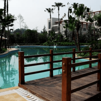 Ramada Plaza Chongqing West Hotel